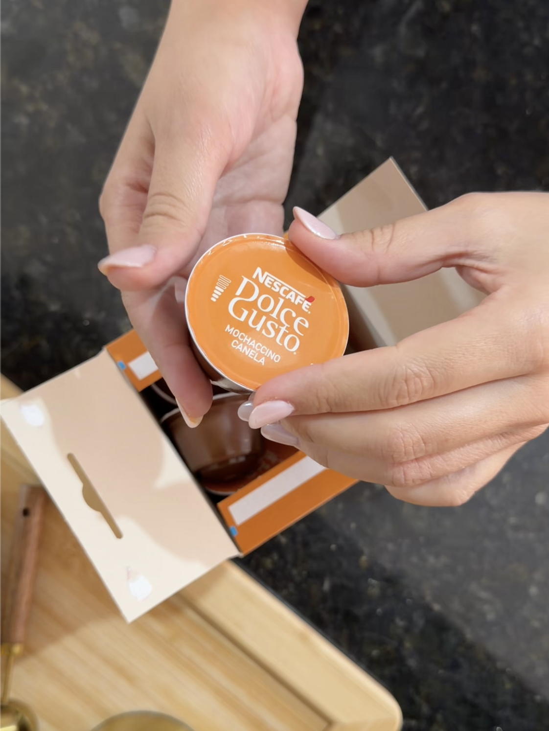 Unboxing Nescafé