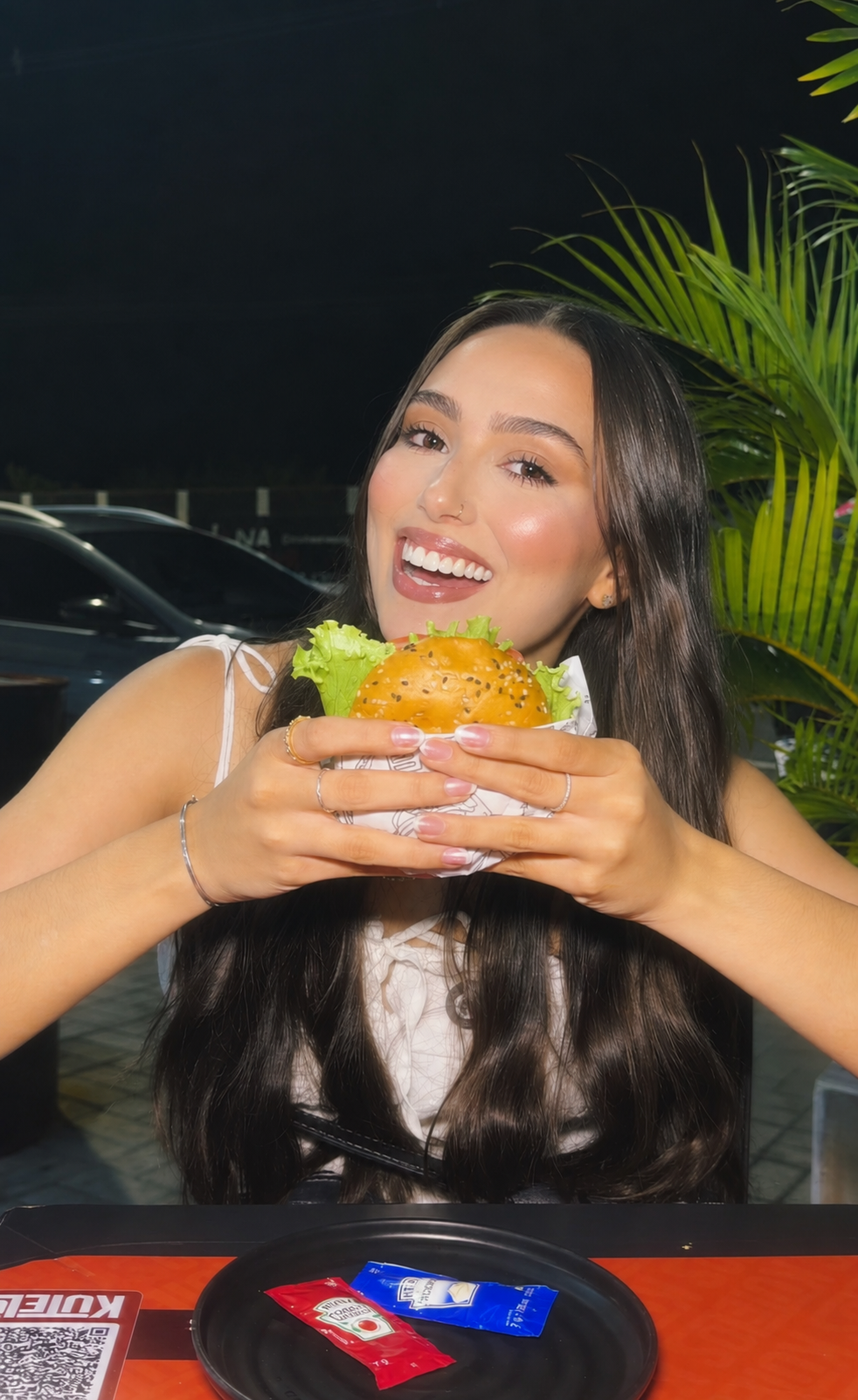Kutelo's Burger (TikTok)