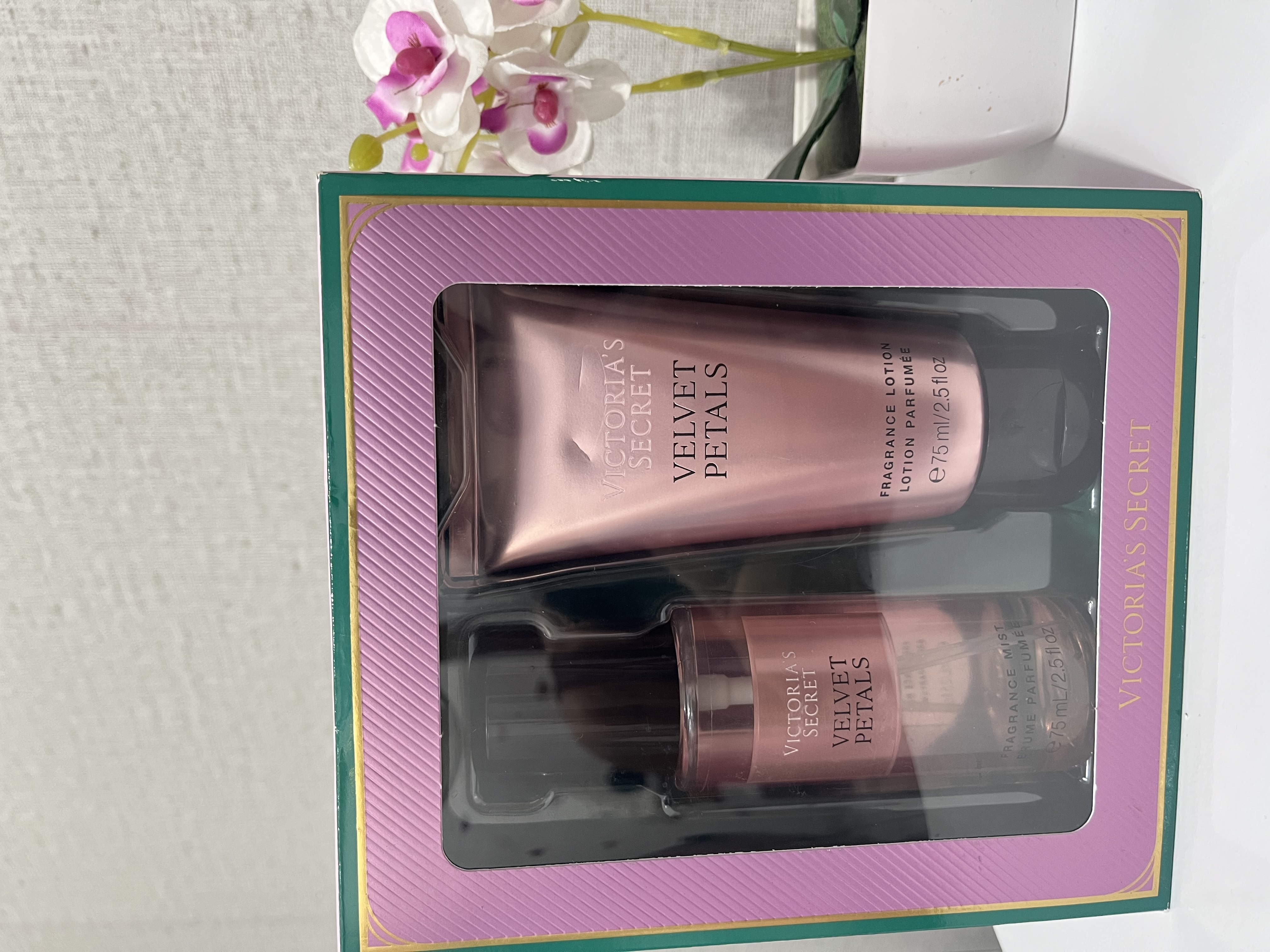 Unboxing — kit fragrância Velvet Petals