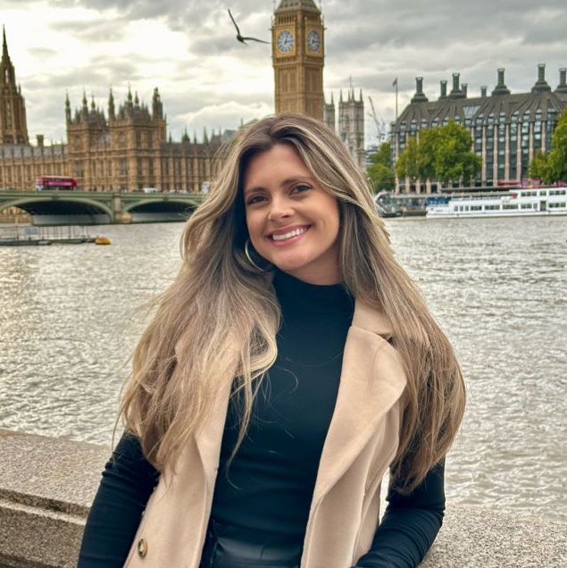 Mídia Kit Nághela Vidal